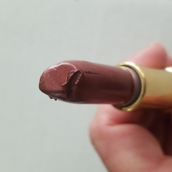 Estee Lauder Pure Color Long Lasting Lipstick in Hot kiss. - Picture 5 of 8